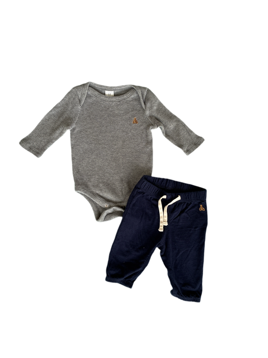 3-6 months Baby Gap set