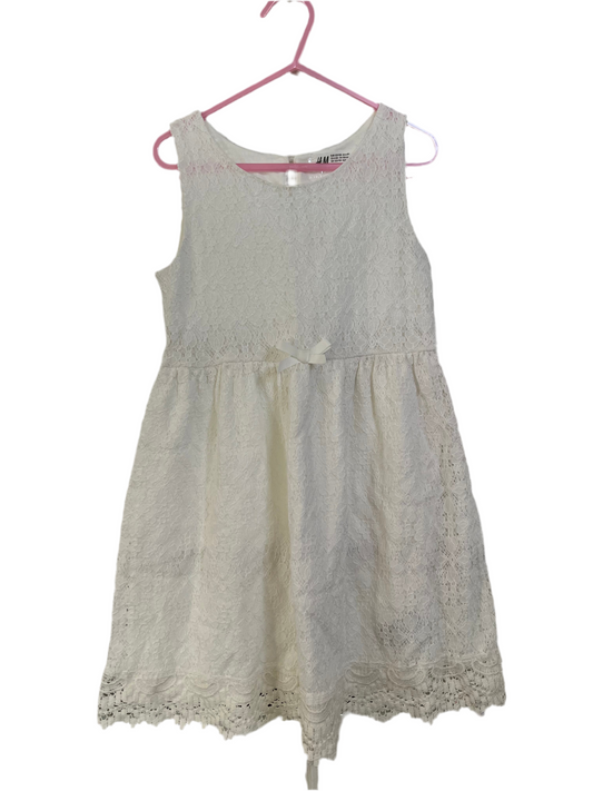 6-8 H&M eyelet dress
